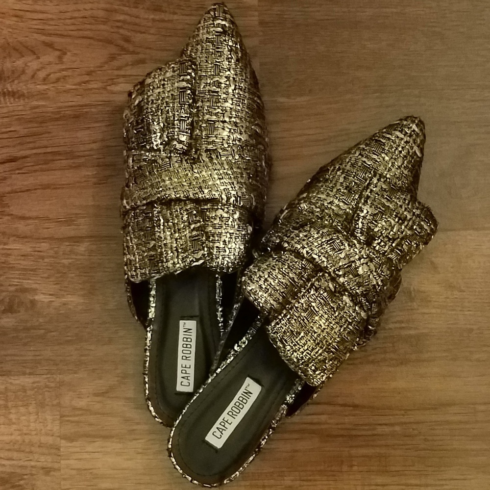 NEW! Slip on Mules Gold & Black Color - Picture 2 of 3